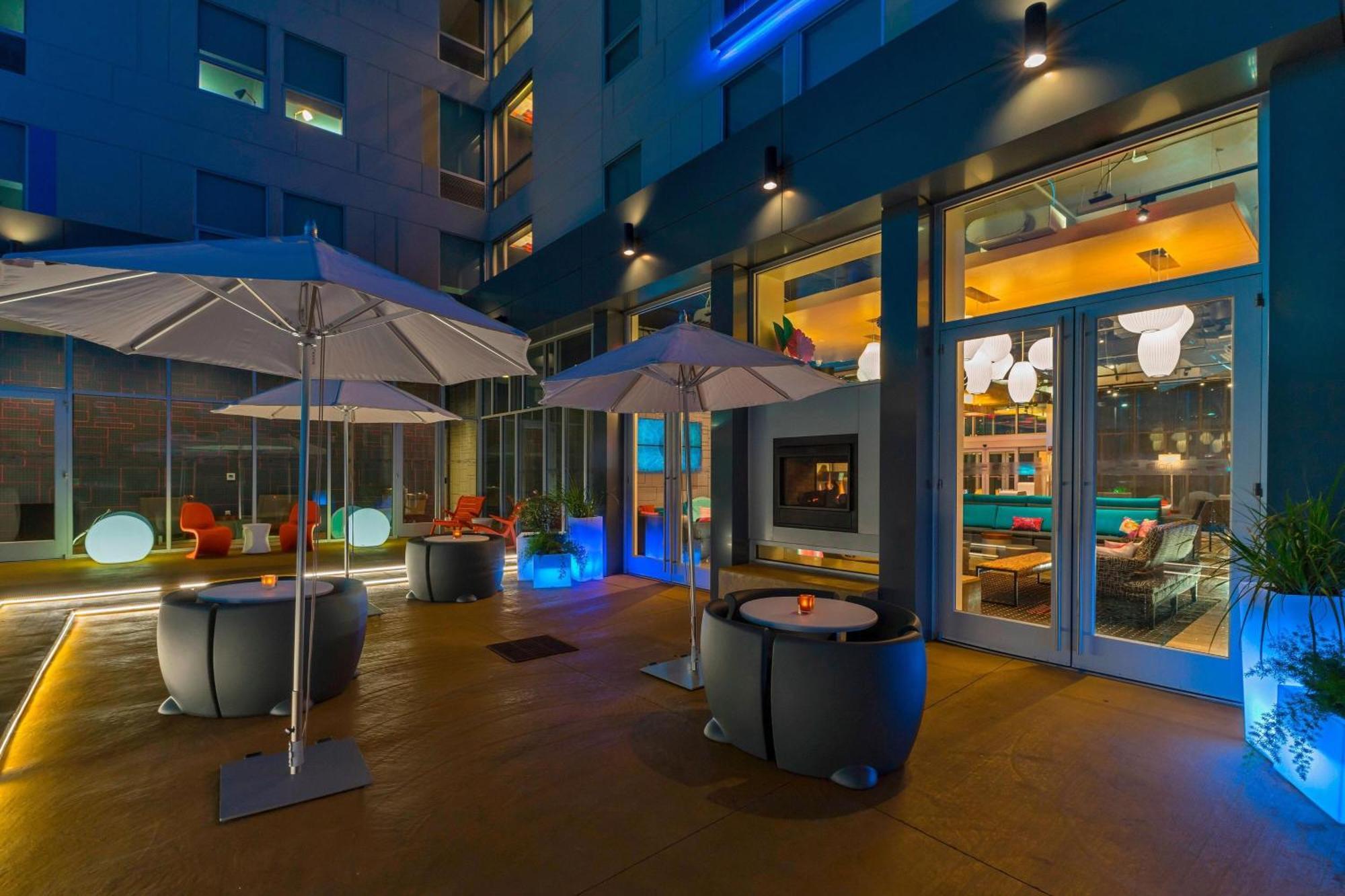 Aloft College Station Hotel Exterior photo